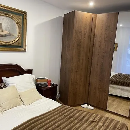 Cosy, Chic, Touristique Parigi